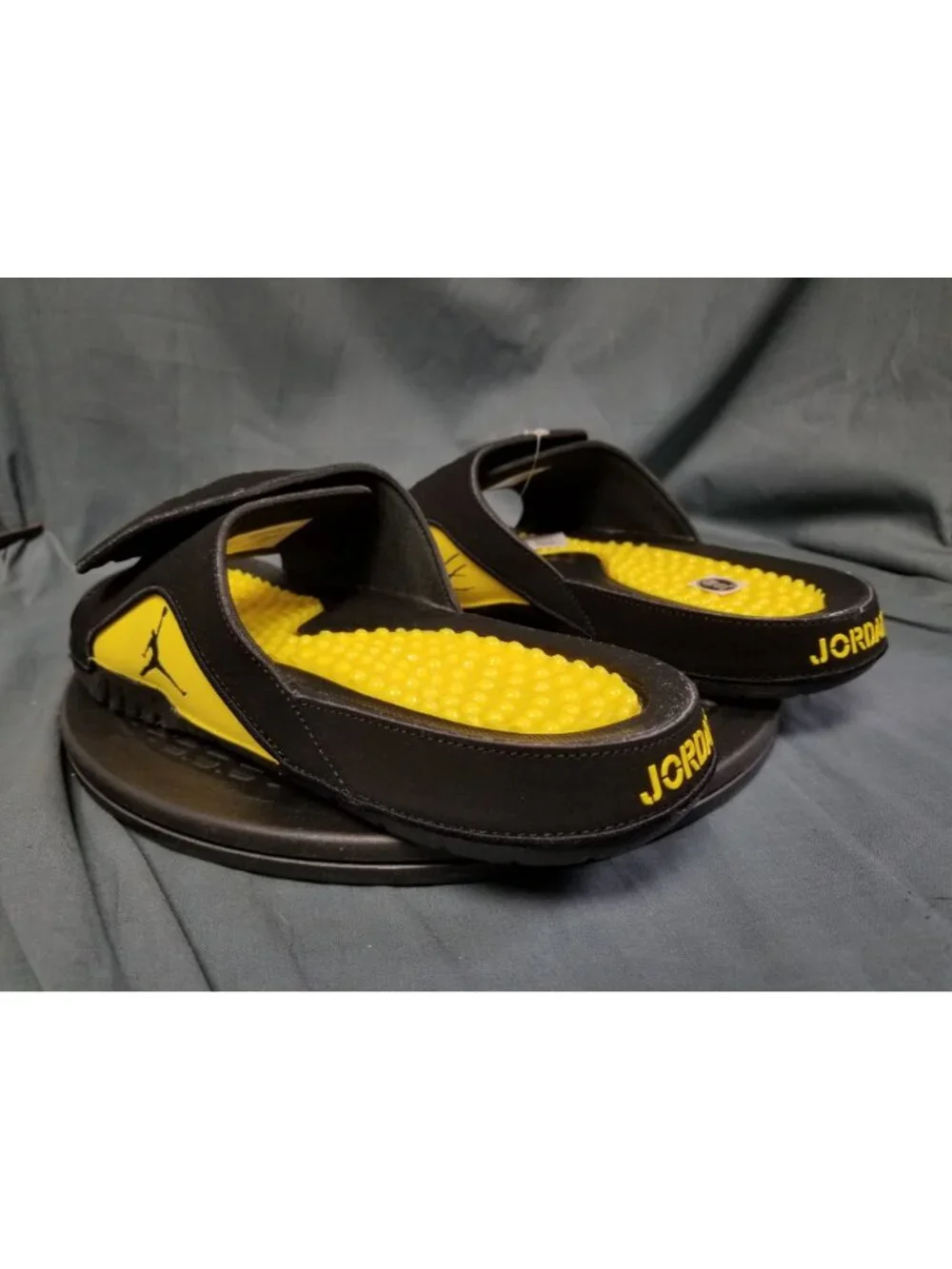 Jordan Hydro IV Retro Sandals Thunder 532225 017 Mens Size 11 NEW w/TAGS!
